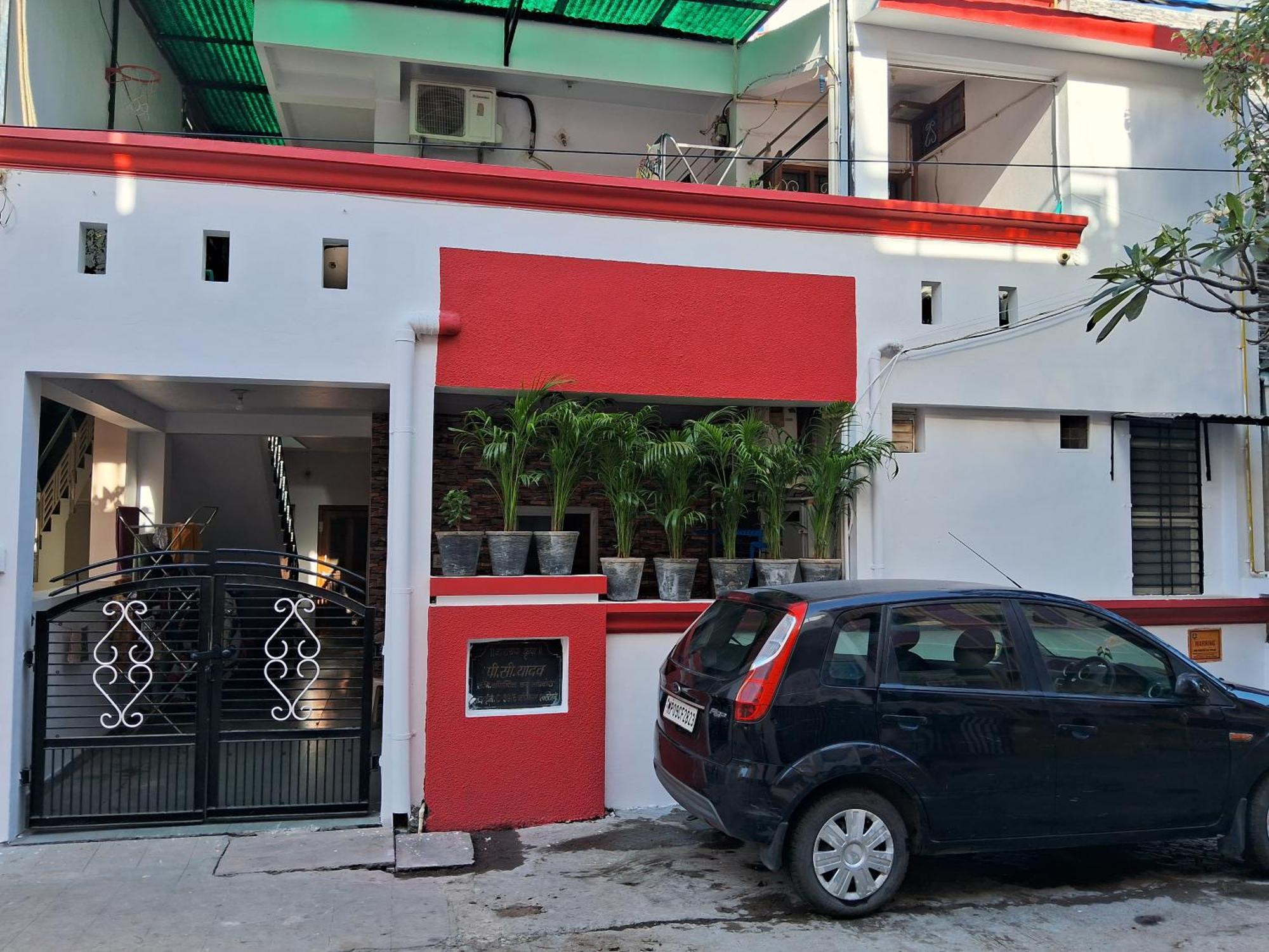 Saar Homestay Ujaim Exterior foto